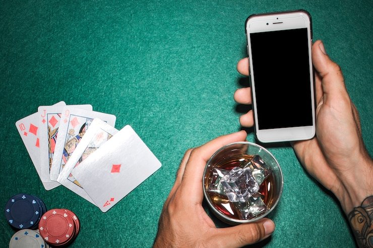 Recognizing problematic patterns in entertainment habits early